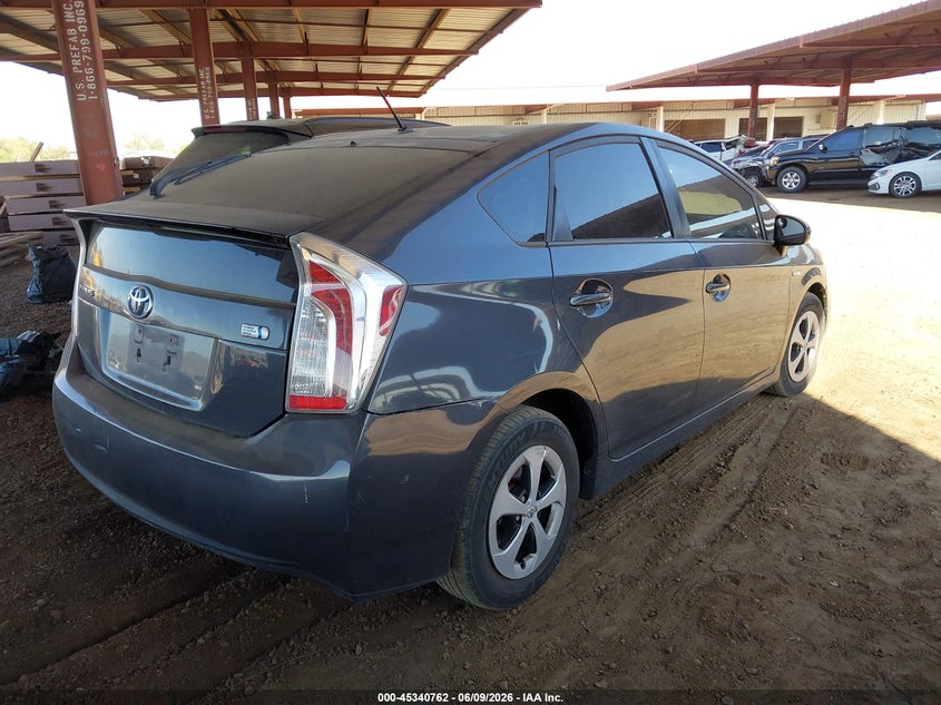 Vin: jtdkn3du2d1672781, lot: 45838698, toyota prius two 20134