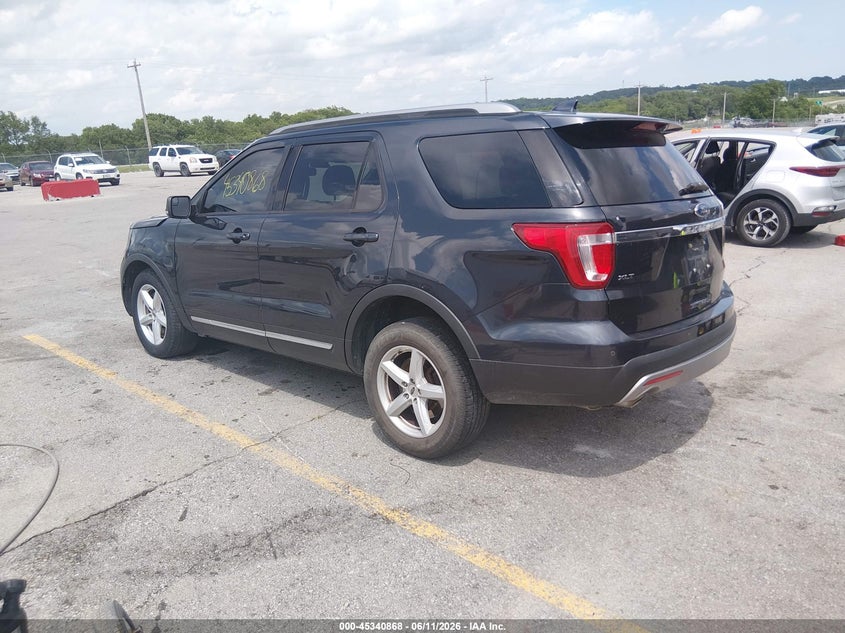 2017 FORD EXPLORER auction photo 3