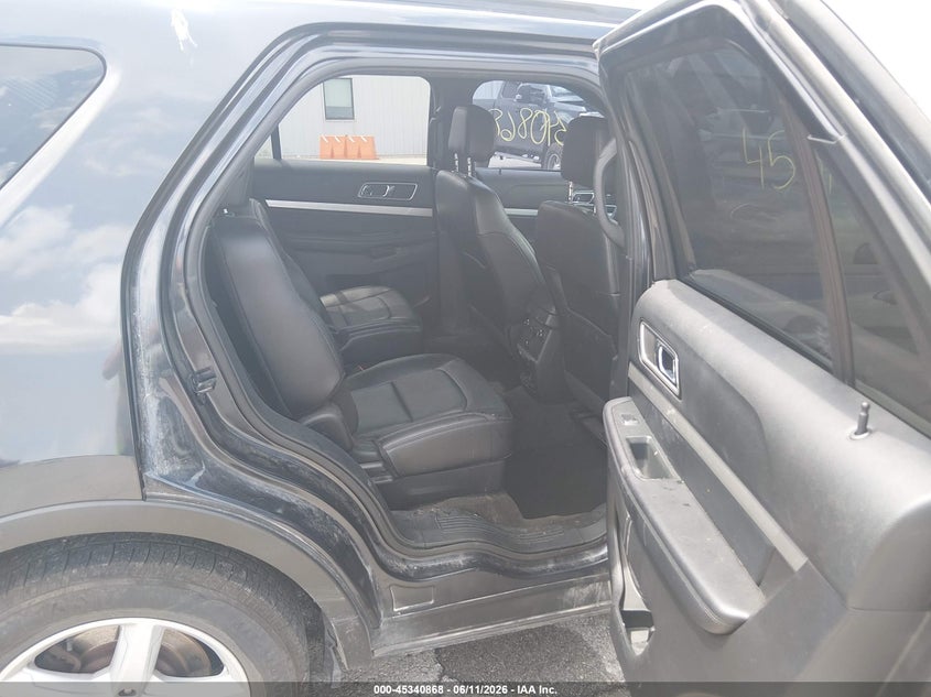 2017 FORD EXPLORER auction photo 8