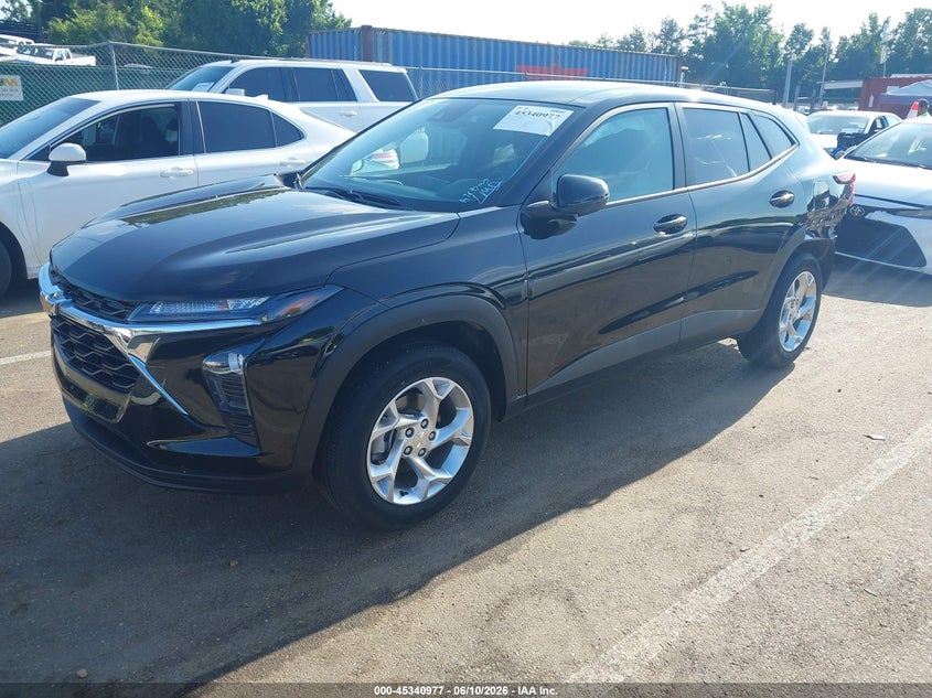 2025 CHEVROLET TRAX auction photo 2