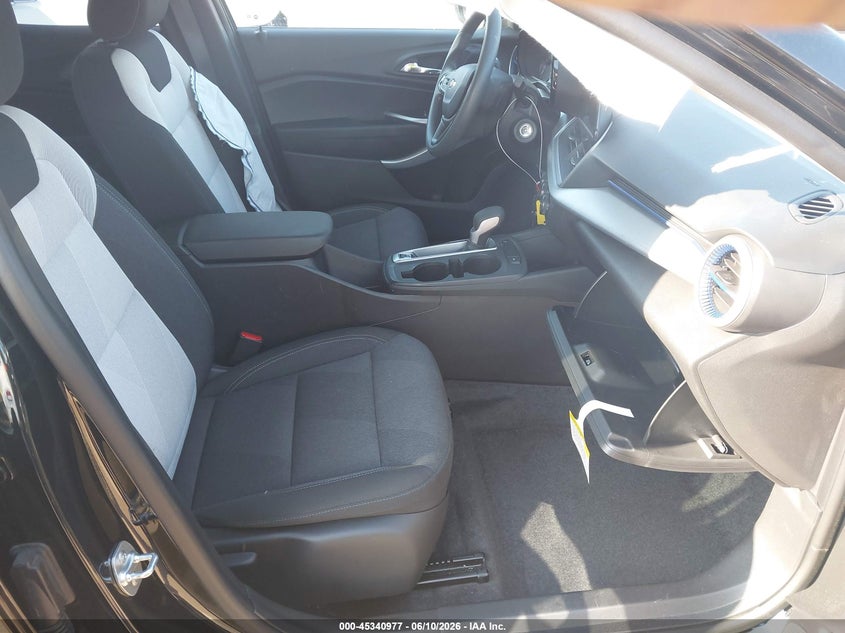 2025 CHEVROLET TRAX auction photo 5