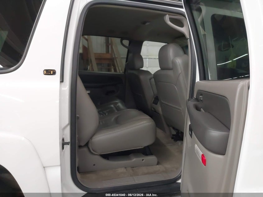 2003 Chevrolet Suburban 1500 Lt VIN: 1GNFK16Z13J246125 Lot: 45341040