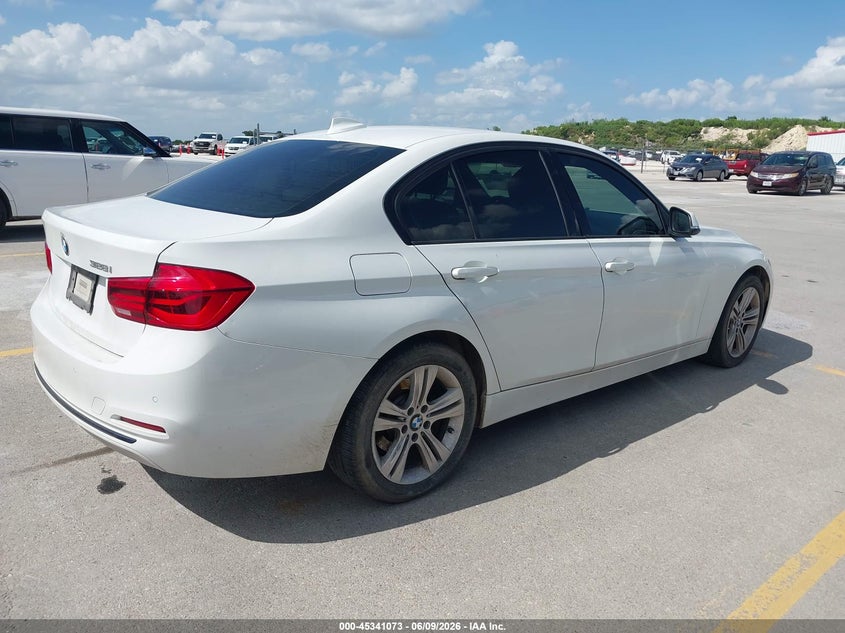 Vin: wba8e9g57gnt43120, lot: 45839009, bmw 328i 20164