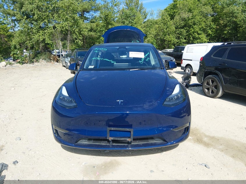 TESLA MODEL Y - zdjęcie 13