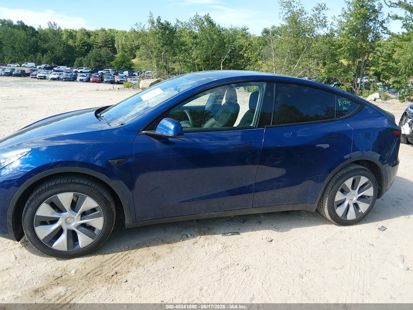 TESLA MODEL Y - zdjęcie 15