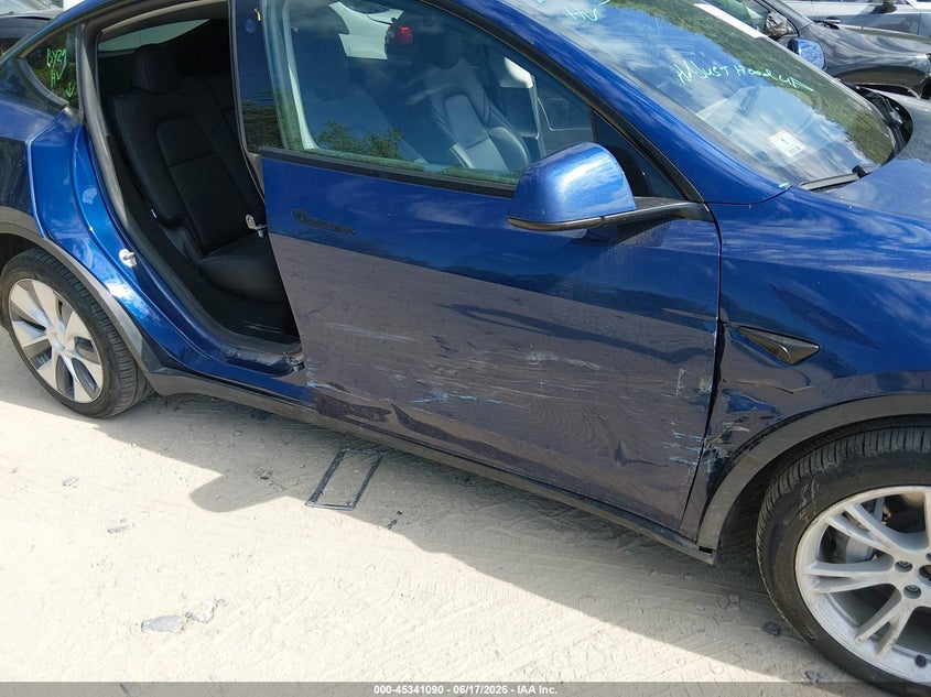 2023 TESLA MODEL Y auction photo 6