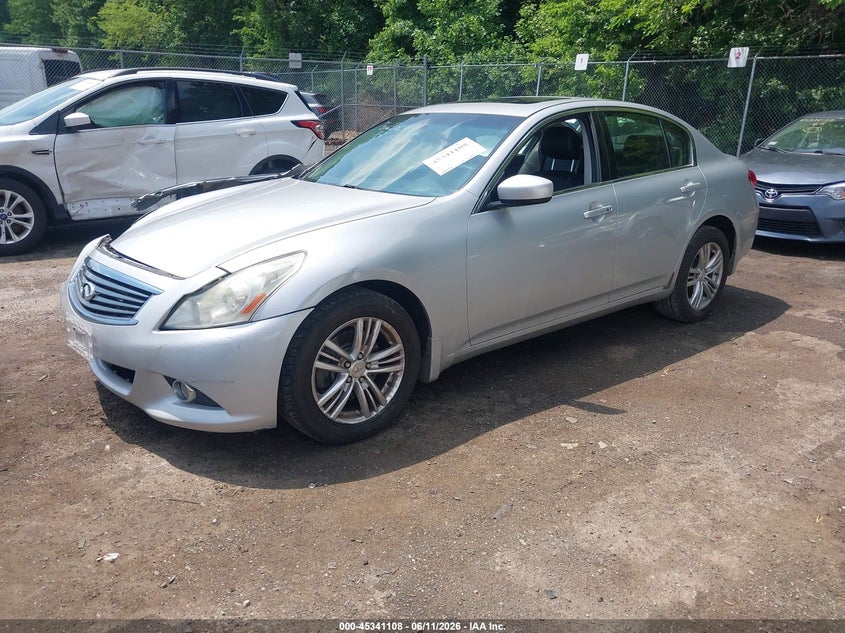 2011 INFINITI G25X — zdjęcie 2