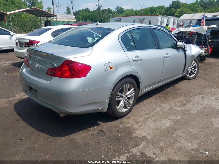 2011 INFINITI G25X — zdjęcie 4