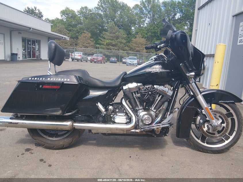 2013 Harley-Davidson Flhx Street Glide VIN: 1HD1KBM17DB606739 Lot: 45341139