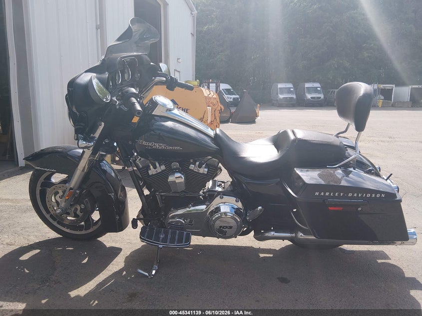 2013 Harley-Davidson Flhx Street Glide VIN: 1HD1KBM17DB606739 Lot: 45341139