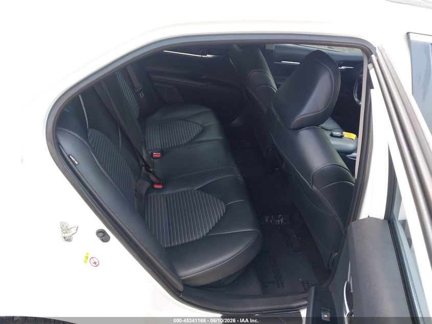 2019 TOYOTA CAMRY HYBRID auction photo 8