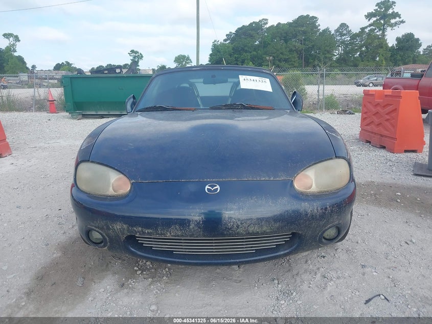 2000 Mazda Mx-5 Miata Ls/Special Edition VIN: JM1NB3539Y0147465 Lot: 45341325