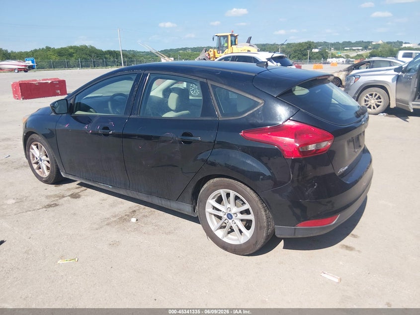 Vin: 1fadp3k25jl242169, lot: 45839271, ford focus se 20183