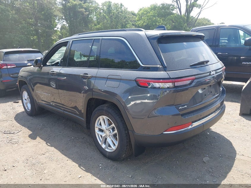 2025 JEEP GRAND CHEROKEE auction photo 3