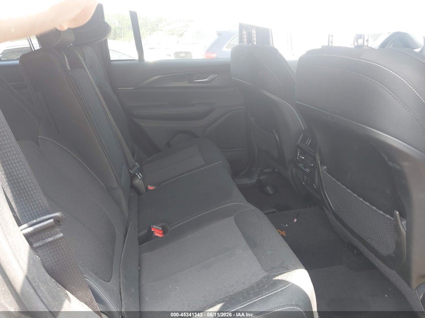 2025 JEEP GRAND CHEROKEE auction photo 8