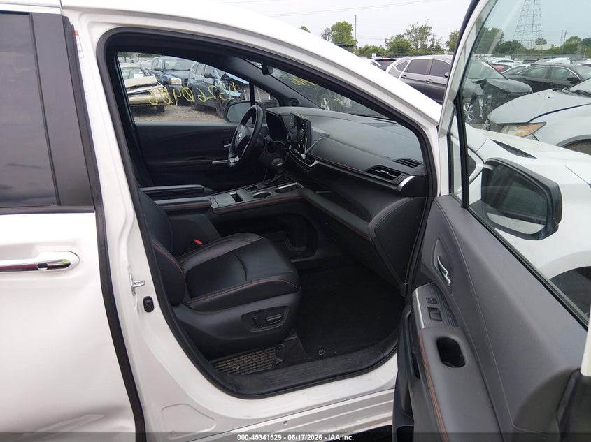 TOYOTA SIENNA 2022 VIN 5TDZRKEC2NS088274
