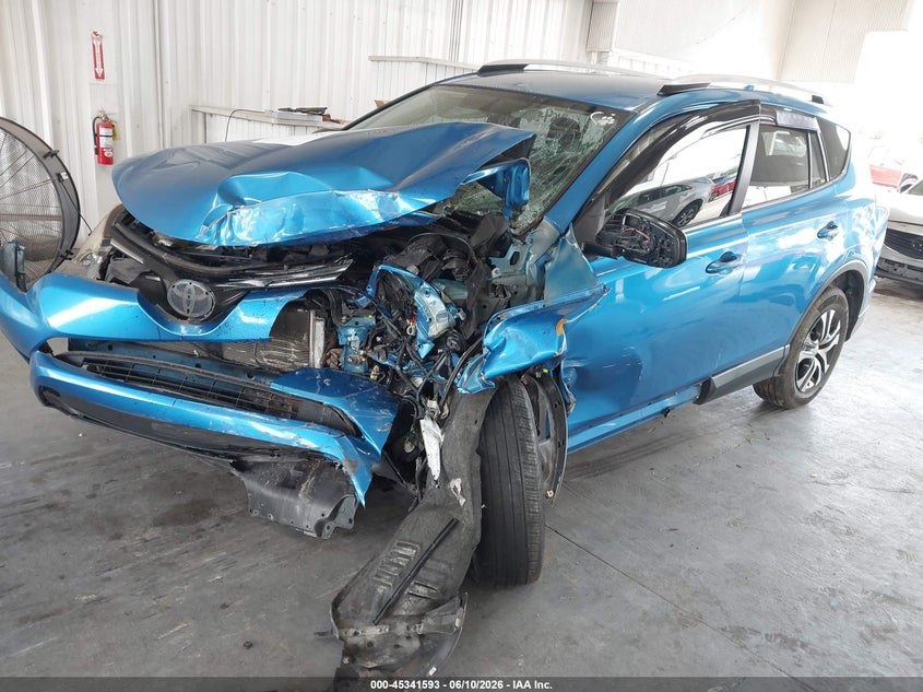 2016 Toyota Rav4 Le JTMBFREVXGJ068763 photo 1
