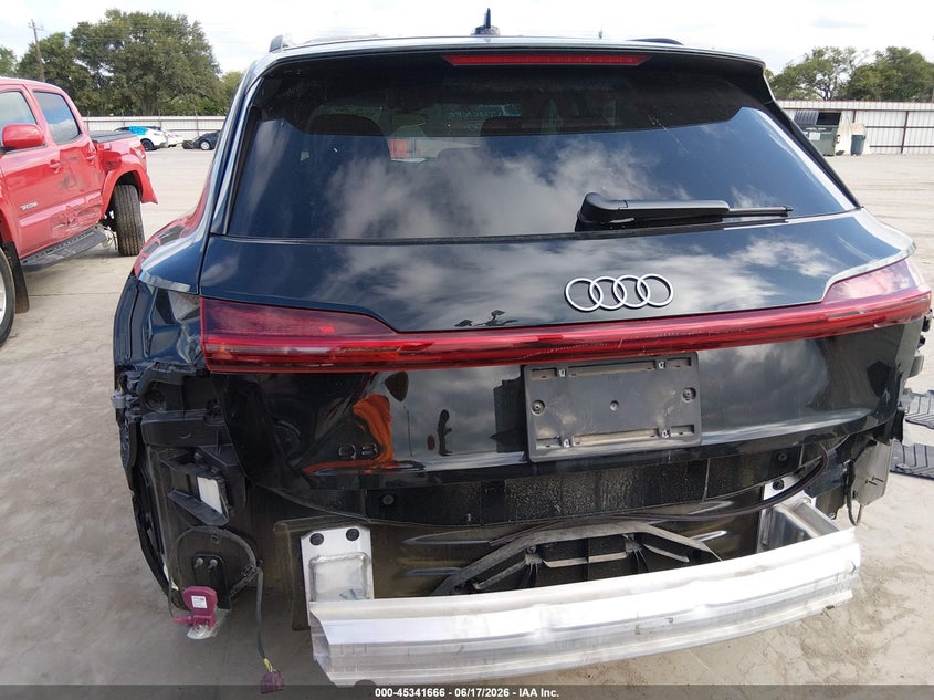 2024 AUDI Q8 E-TRON auction photo 6