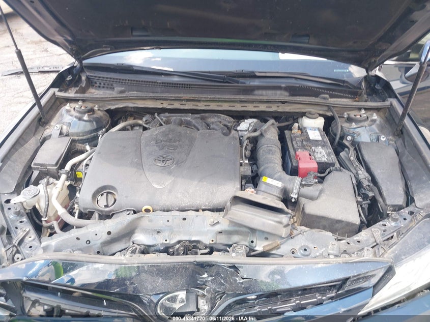 TOYOTA CAMRY - zdjęcie 10