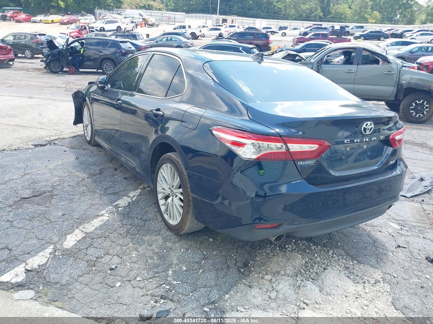 2019 TOYOTA CAMRY auction photo 3