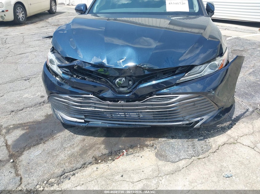 2019 TOYOTA CAMRY auction photo 6