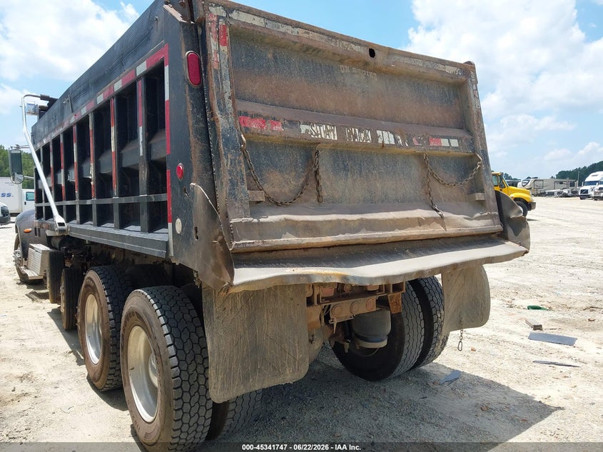 2005 OTHER PETERBILT 335 TRUCK N/A