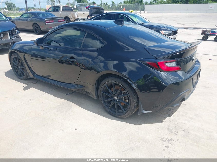 2023 TOYOTA GR86 auction photo 3