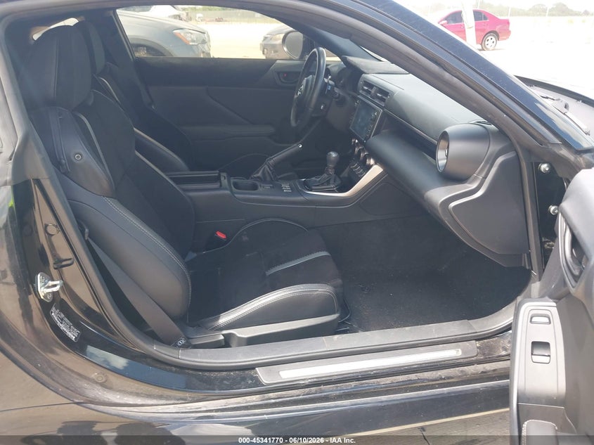 2023 TOYOTA GR86 auction photo 5