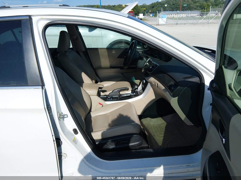 2013 HONDA ACCORD auction photo 5