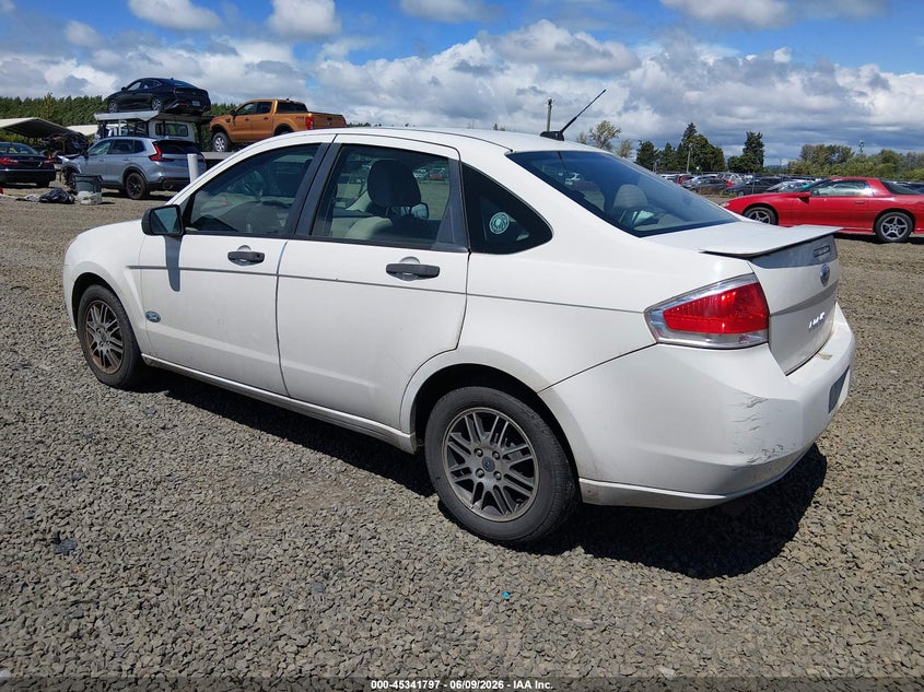 Vin: 1fahp3fn0aw186811, lot: 45839733, ford focus se 20103