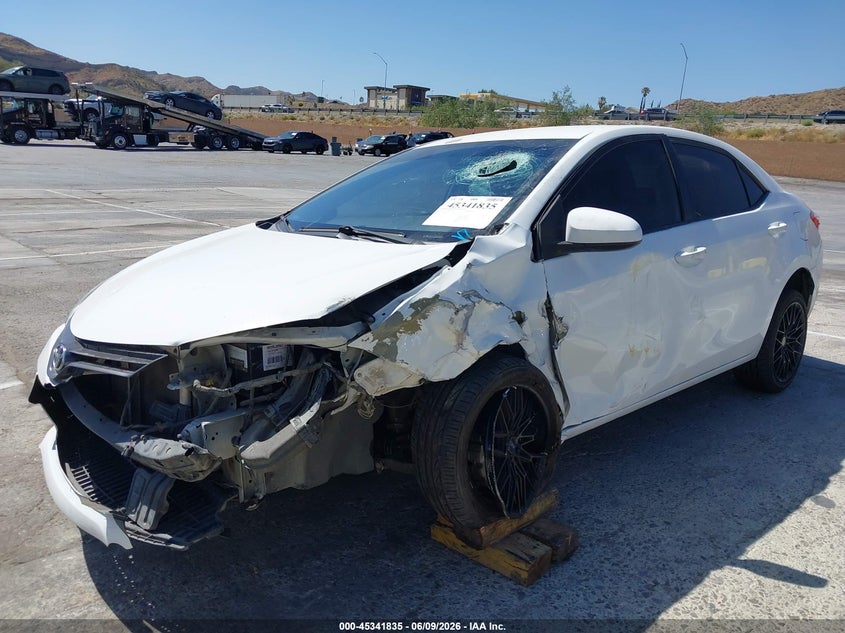 2015 Toyota Corolla Le 5YFBURHE2FP201821 photo 1