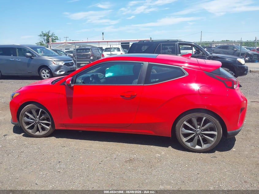 2020 Hyundai Veloster 2.0 Premium VIN: KMHTG6AF5LU021109 Lot: 45341866