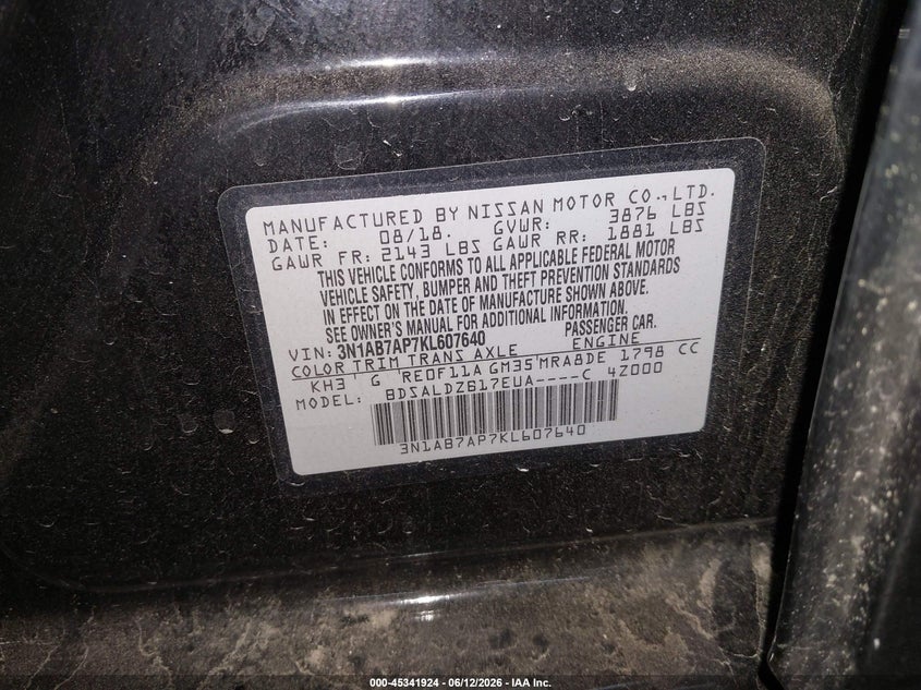 2019 NISSAN SENTRA auction photo 8
