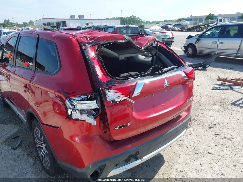 2018 MITSUBISHI OUTLANDER auction photo 6