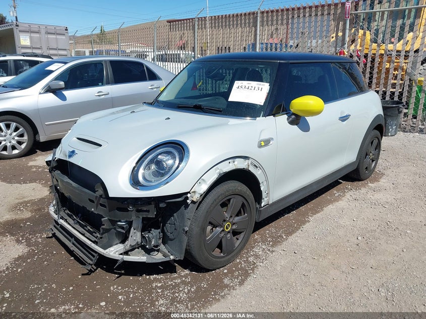 2021 MINI SE HARDTOP auction photo 2