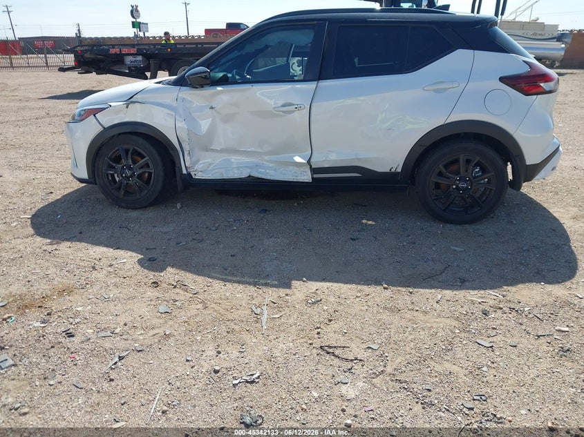 2023 NISSAN KICKS auction photo 6