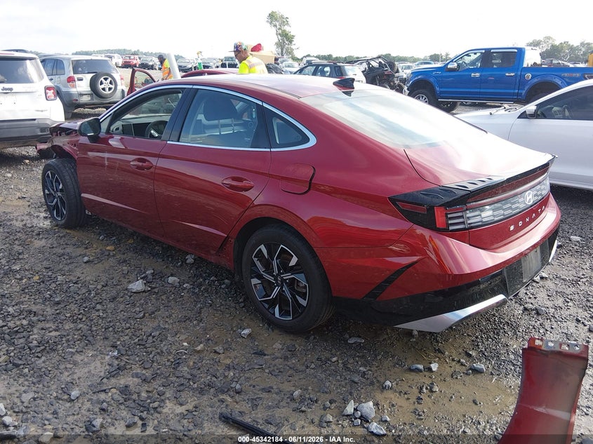 2024 HYUNDAI SONATA auction photo 3