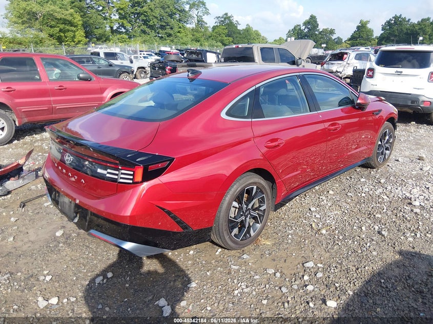 2024 HYUNDAI SONATA auction photo 4