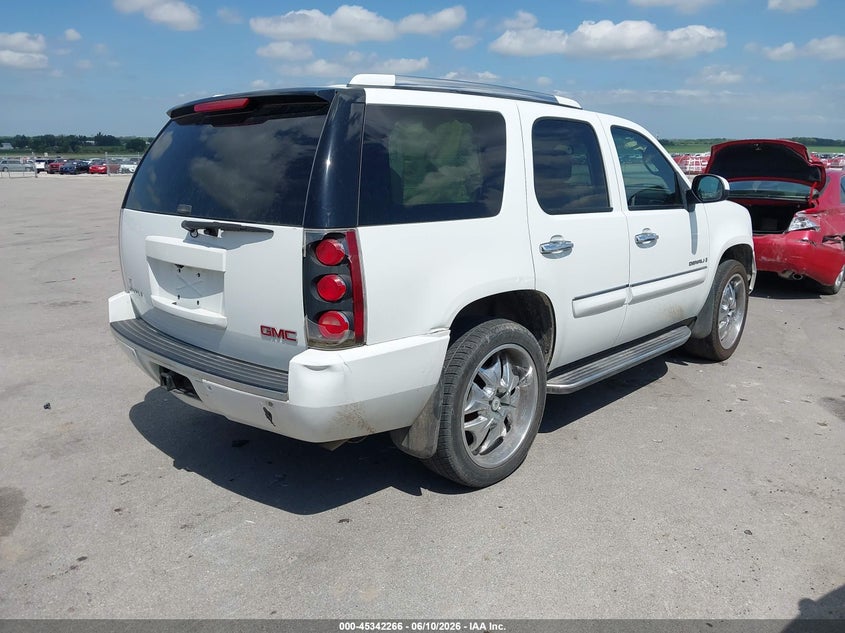 2007 GMC YUKON DENALI auction photo 4