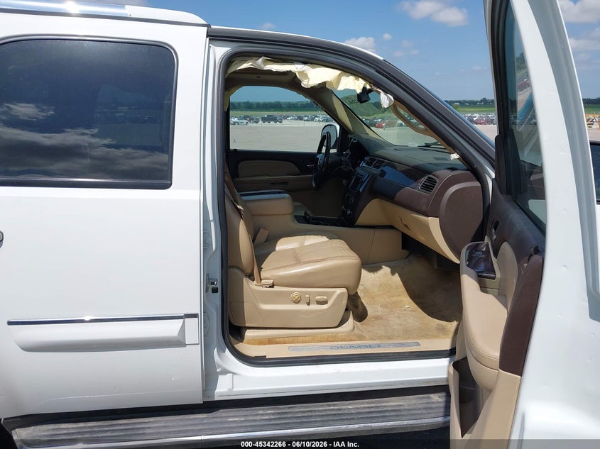 2007 GMC YUKON DENALI auction photo 5