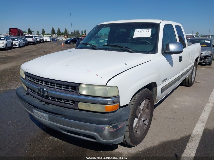 2002 Chevrolet Silverado 1500 Ls 2GCEC19V821425703 photo 1