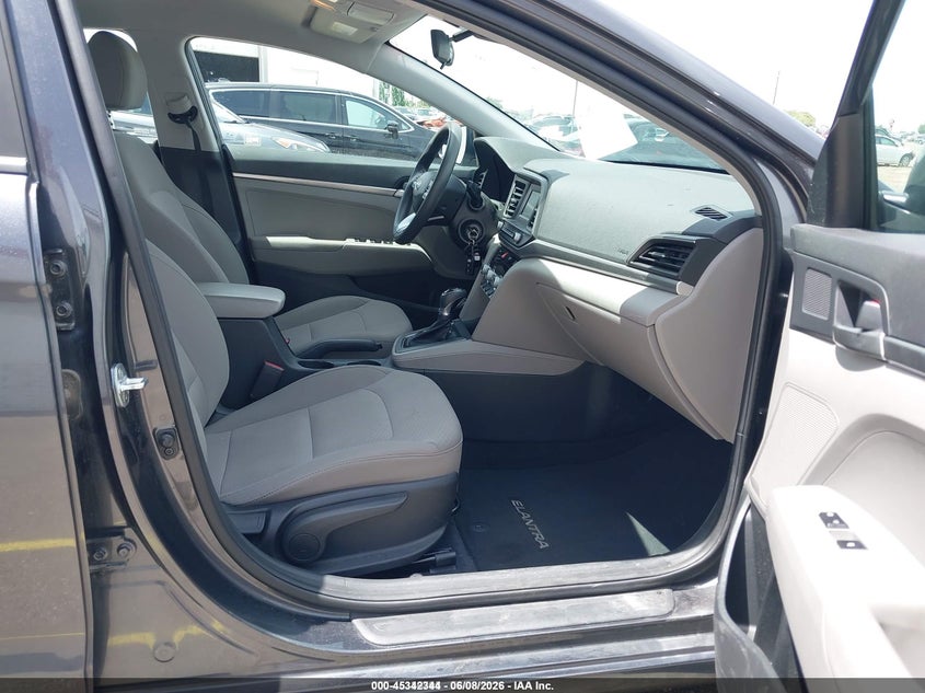 2020 HYUNDAI ELANTRA auction photo 5