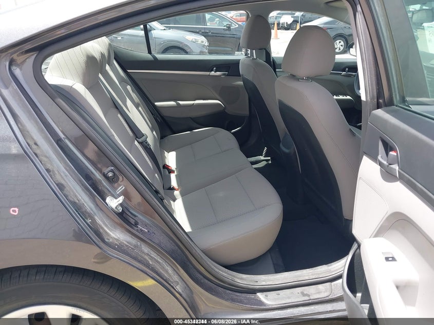 2020 HYUNDAI ELANTRA auction photo 8