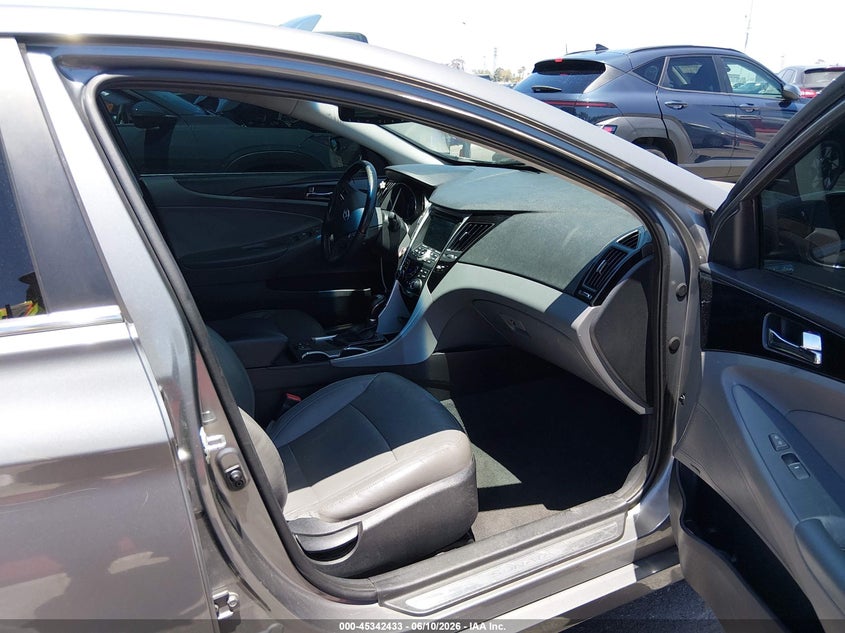 2013 HYUNDAI SONATA auction photo 5