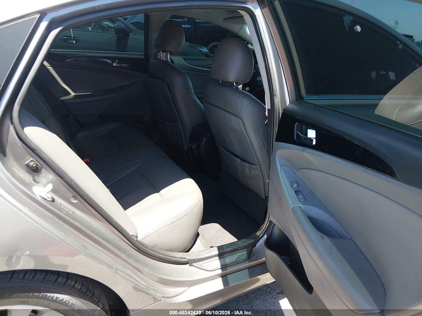 2013 HYUNDAI SONATA auction photo 8