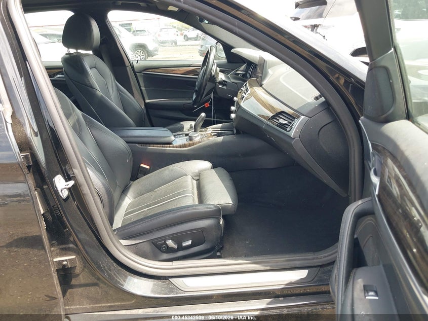 2019 BMW 530I — zdjęcie 5