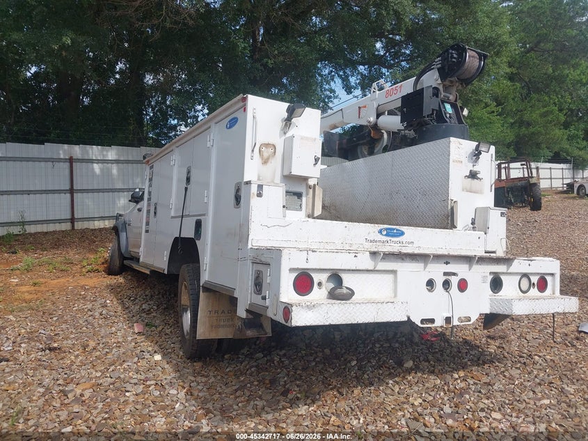 2017 RAM 5500 CHASSIS auction photo 3