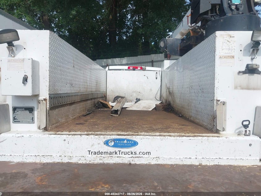 2017 RAM 5500 CHASSIS auction photo 6