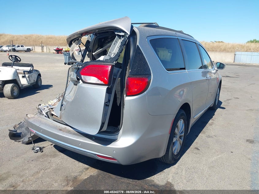 Vin: 2c4rc1bg3hr540541, lot: 45840715, chrysler pacifica touring-l 20174