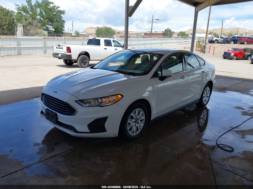 2020 FORD FUSION auction photo 2